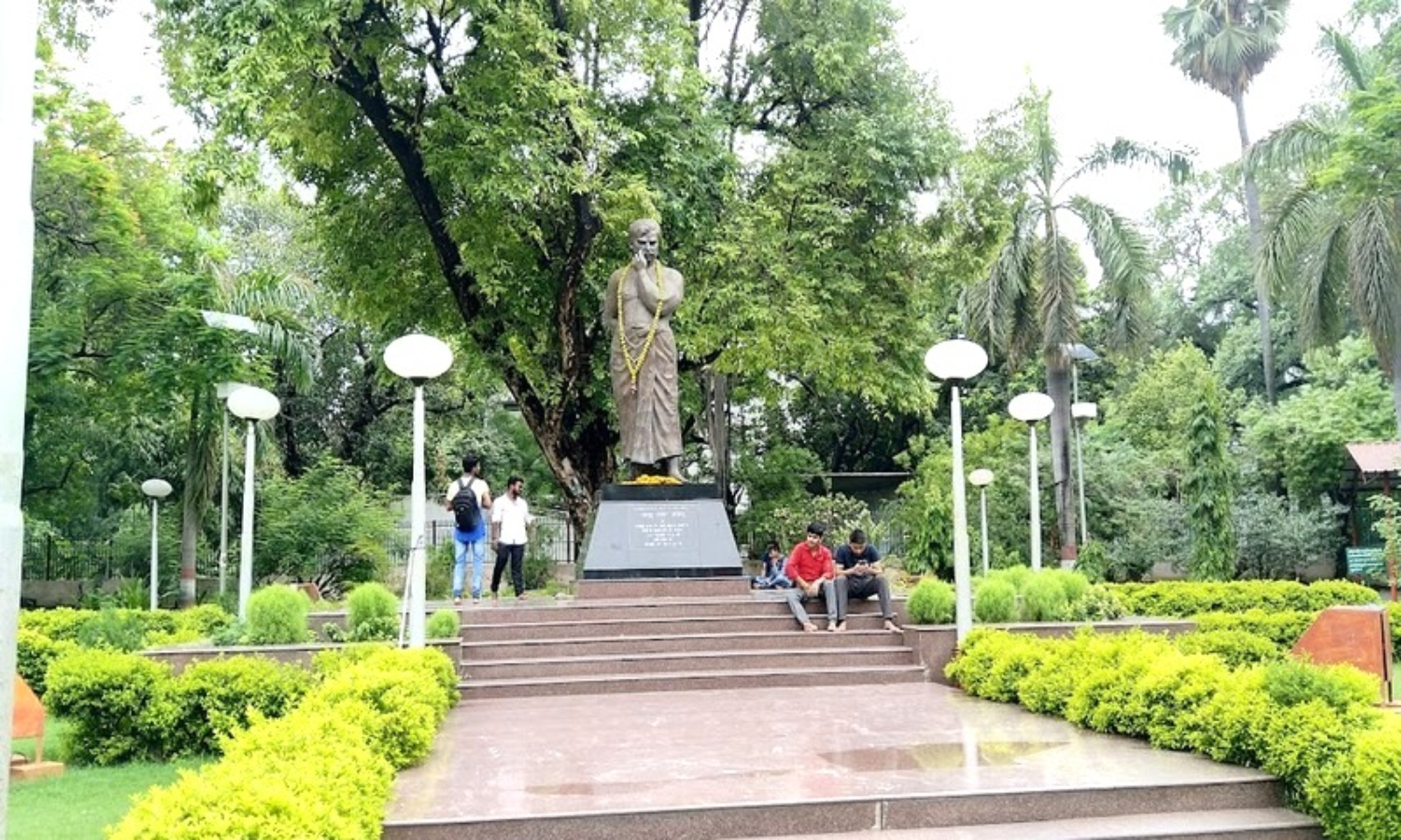 Chandrashekhar Azad Park - Company Bagh - Allahabad - Alfred Park