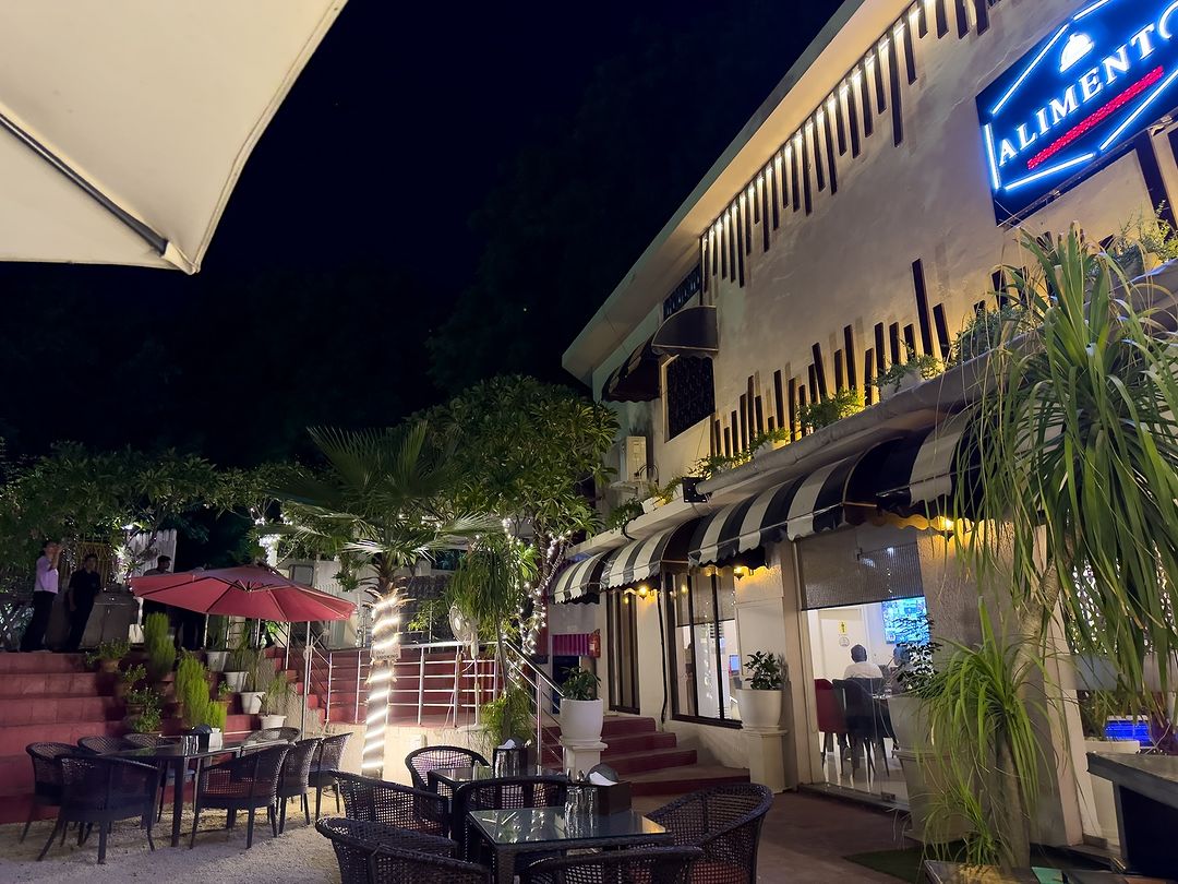 Alimento Restaurant And Cafe