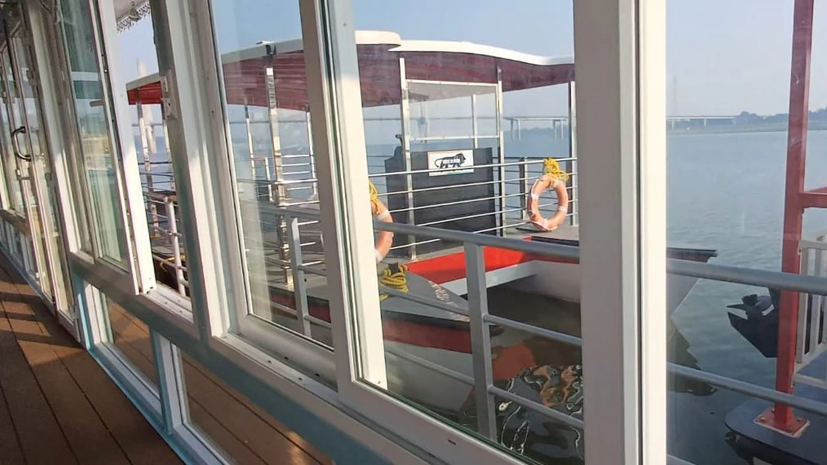 Kalindi Floating Restaurant